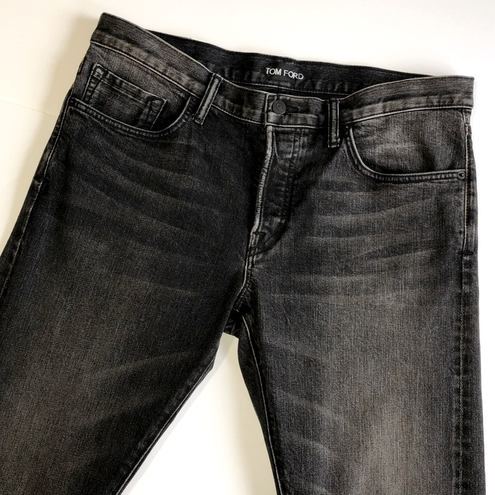 SOLD ๐ฆ TOM FORD
Slim-Fit Selvedge Jeans - Picture 6 of 16